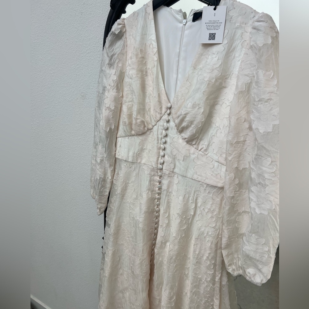 Vintage white bridal gown NWT